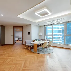 Station The Bay Aparthotel Busan